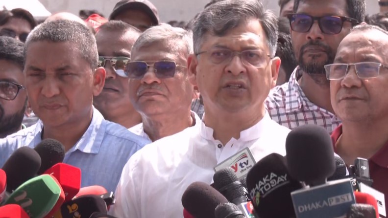 ফ্যাসিবাদবিরোধী দলগুলোকে নিয়ে বিএনপি বৃহৎ জোট গঠন করতে চায়: সালাহউদ্দিন
