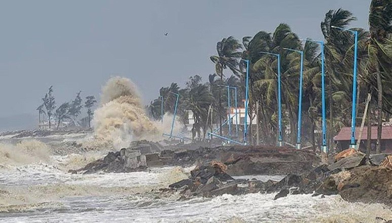 ১৫ জেলায় জলোচ্ছ্বাসের শঙ্কা