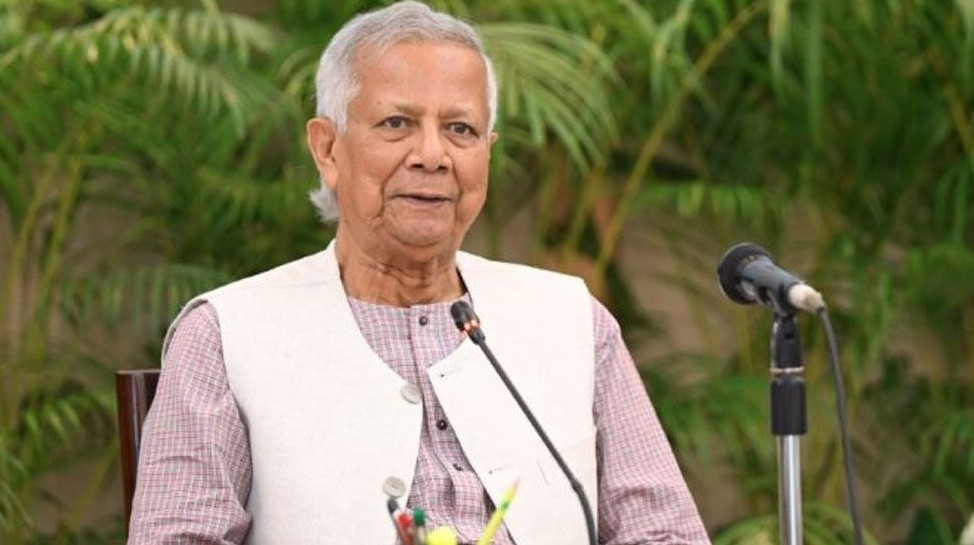 আমাদেরকে স্বনির্ভর হতে হবে: প্রধান উপদেষ্টা