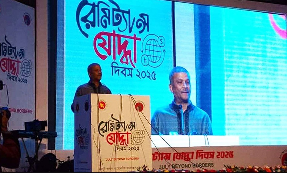 সৌদি আরবের সঙ্গে শ্রমিক নিয়ে চুক্তি শিগগিরই : উপদেষ্টা আসিফ নজরুল