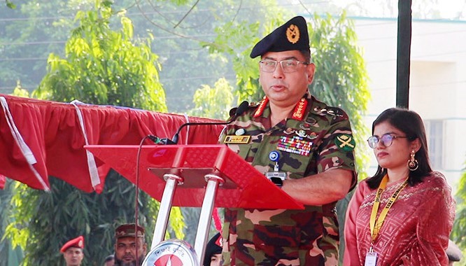 দেশের ৫০ ভাগ নারী, তাদের বাদ দিয়ে উন্নয়নের চিন্তা করলে তা ভুল হবে: সেনাপ্রধান