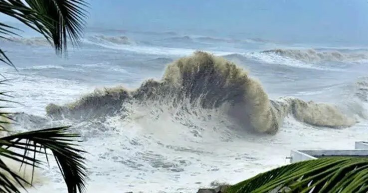 ঘূর্ণিঝড় ‘মন্থার’ আঘাত হানার স্থান ও সময় জানাল আবহাওয়া অফিস