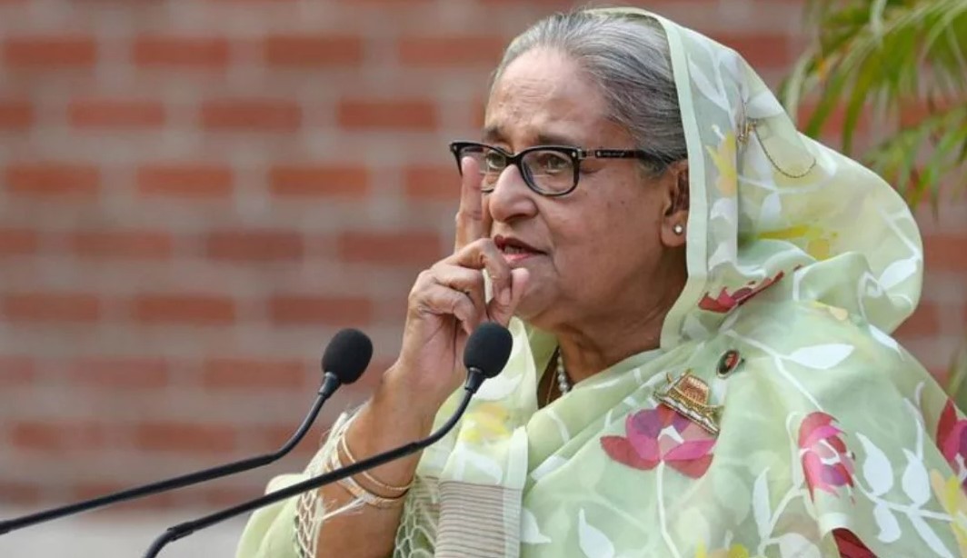 শেখ হাসিনাসহ ১৭ জনের দেশত্যাগে নিষেধাজ্ঞা