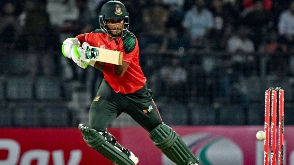 তাওহিদ হৃদয়কে সরিয়ে যে রেকর্ড গড়লেন তামিম