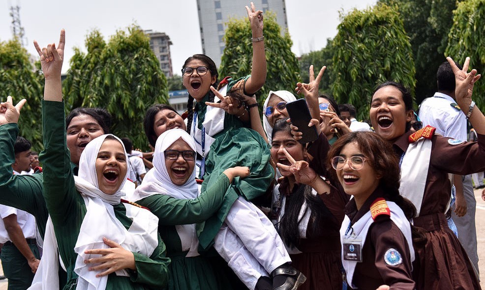 এসএসসি ও সমমান পরীক্ষায় পাসের হার ৬৮.৪৫