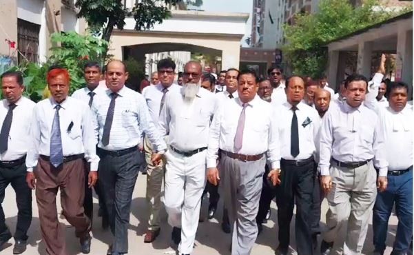 ২১ আগস্ট গ্রেনেড হামলার রায় কার্যকর করার দাবিতে কুমিল্লায় বিক্ষোভ মিছিল